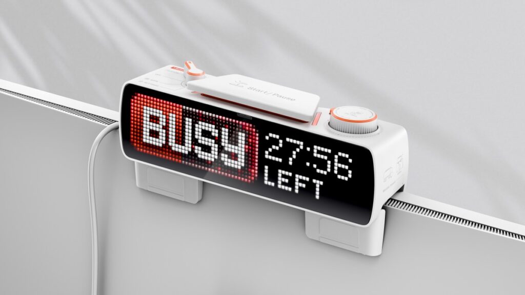 Flipper Device’s new Busy Bar is a customizable display for productivity | TechCrunch