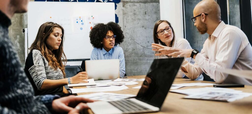 Your 2026 Guide to Business Intelligence Systems